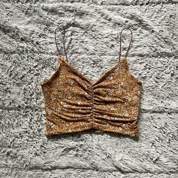 Garage Ruched Bungee Cami - Picture 2 of 3